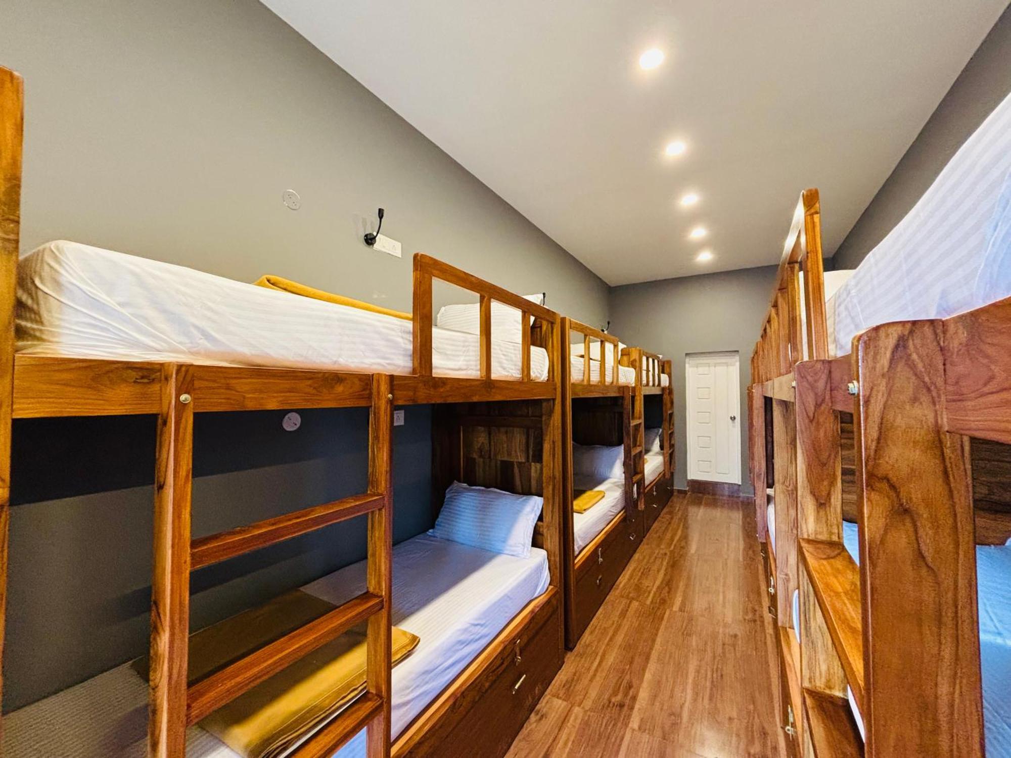 Bunk Hub Hostel بونديتْشيري المظهر الخارجي الصورة