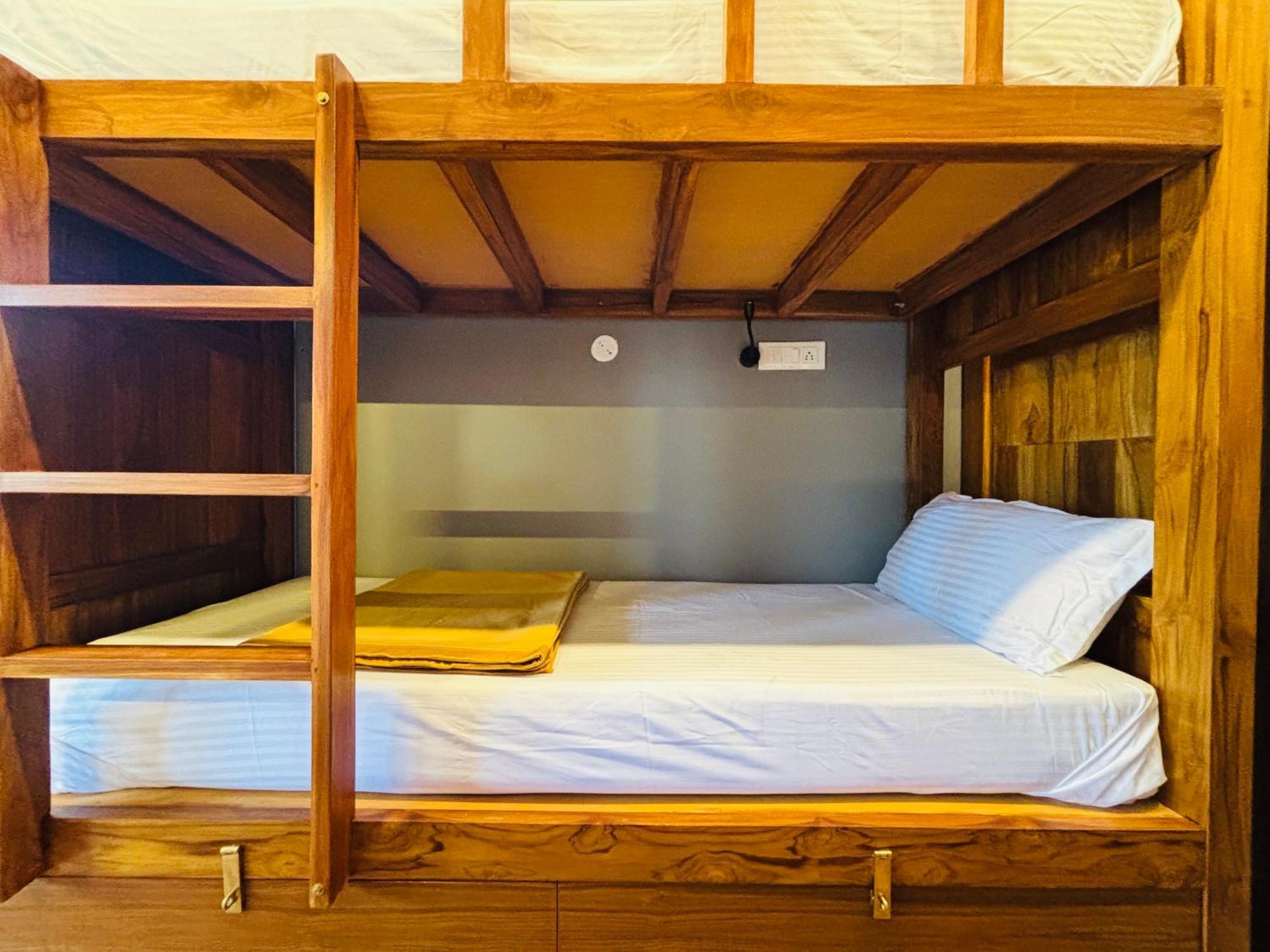 Bunk Hub Hostel بونديتْشيري المظهر الخارجي الصورة
