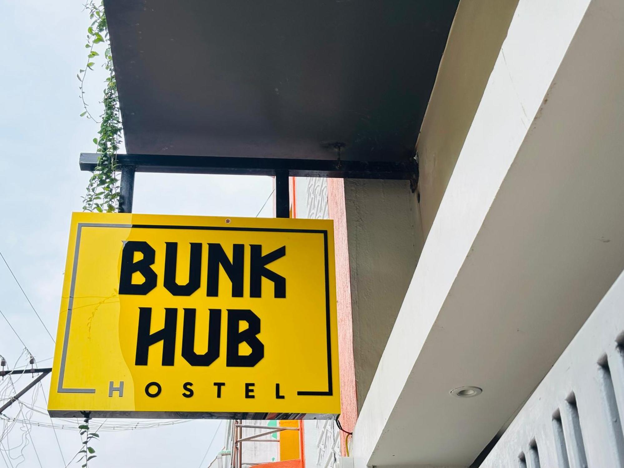 Bunk Hub Hostel بونديتْشيري المظهر الخارجي الصورة