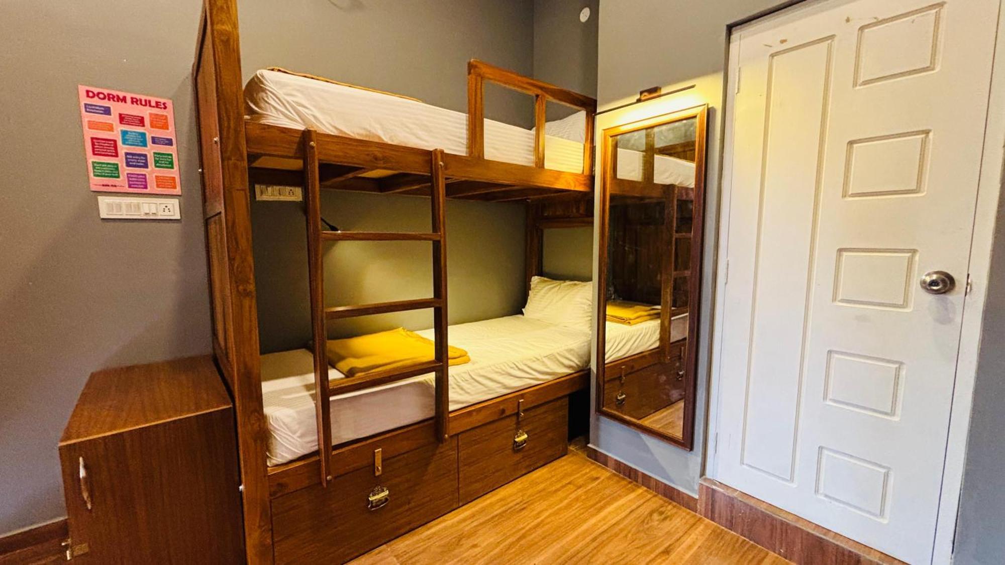 Bunk Hub Hostel بونديتْشيري المظهر الخارجي الصورة